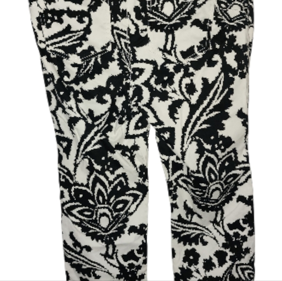 Chico's So Lifting Cropped Pants Size 10 - Picture 3 of 7